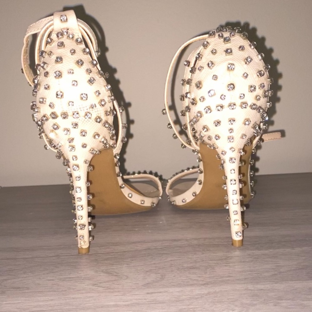 💎💎Gorgeous Rhinestone Heels💎💎 - Picture 2 of 8